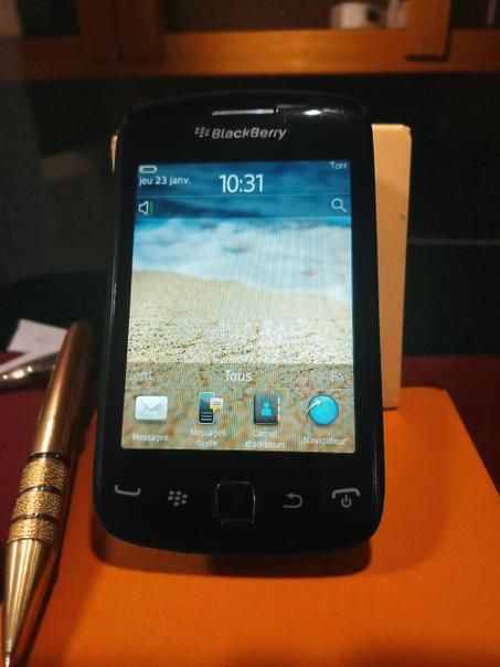 BlackBerry Curve 9380 (2011)