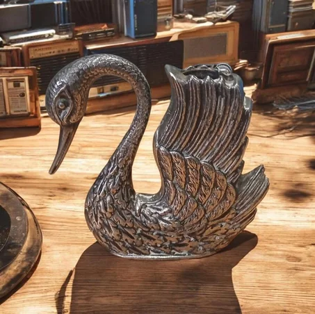 Cygne Vintage Élégance Noire