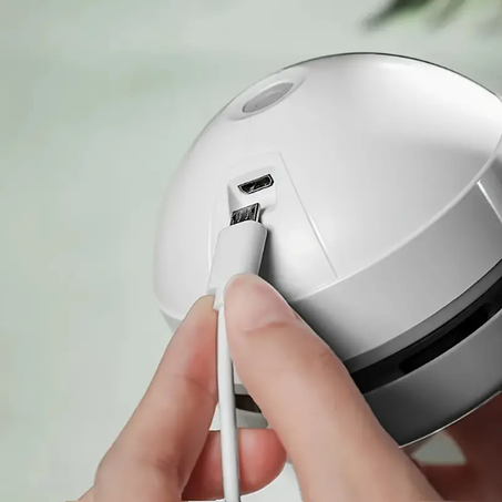 مكنسة كهربائية صغيرة الحجم