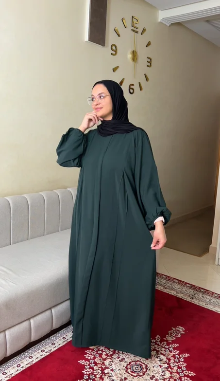 عباية انيقة و محتشمة