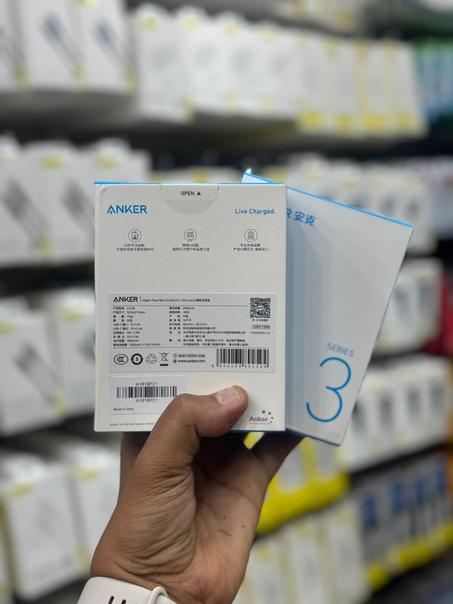 Anker power Pank original 321🧲