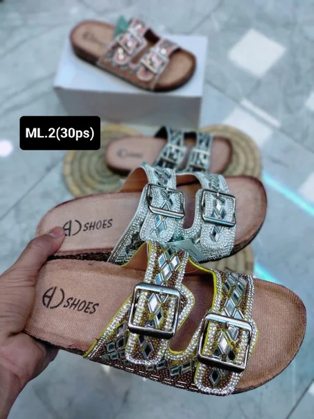 سندالة نسائية ممتازة