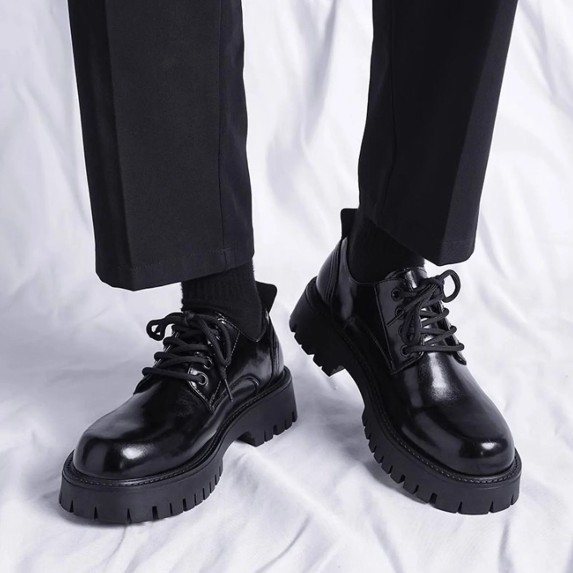 حذاء رجالي مقاس 43