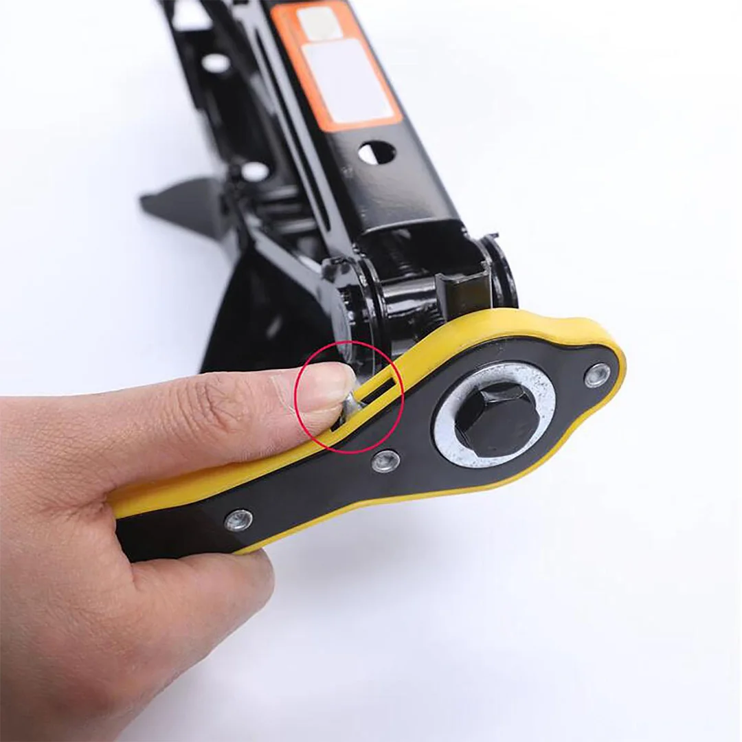 • مفك الاطارات