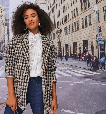 ملابس النساء