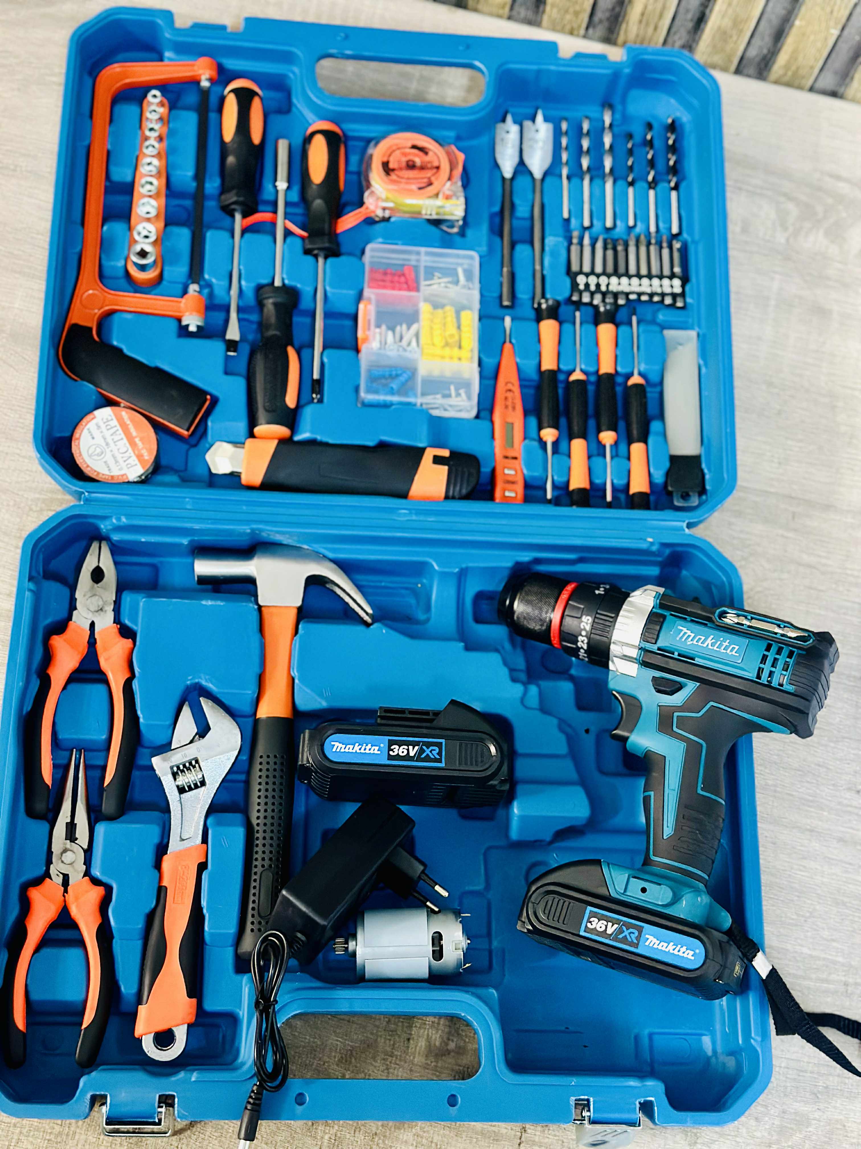 MAKITA Valise Complète 128 Pièces – Perceuse 36V
