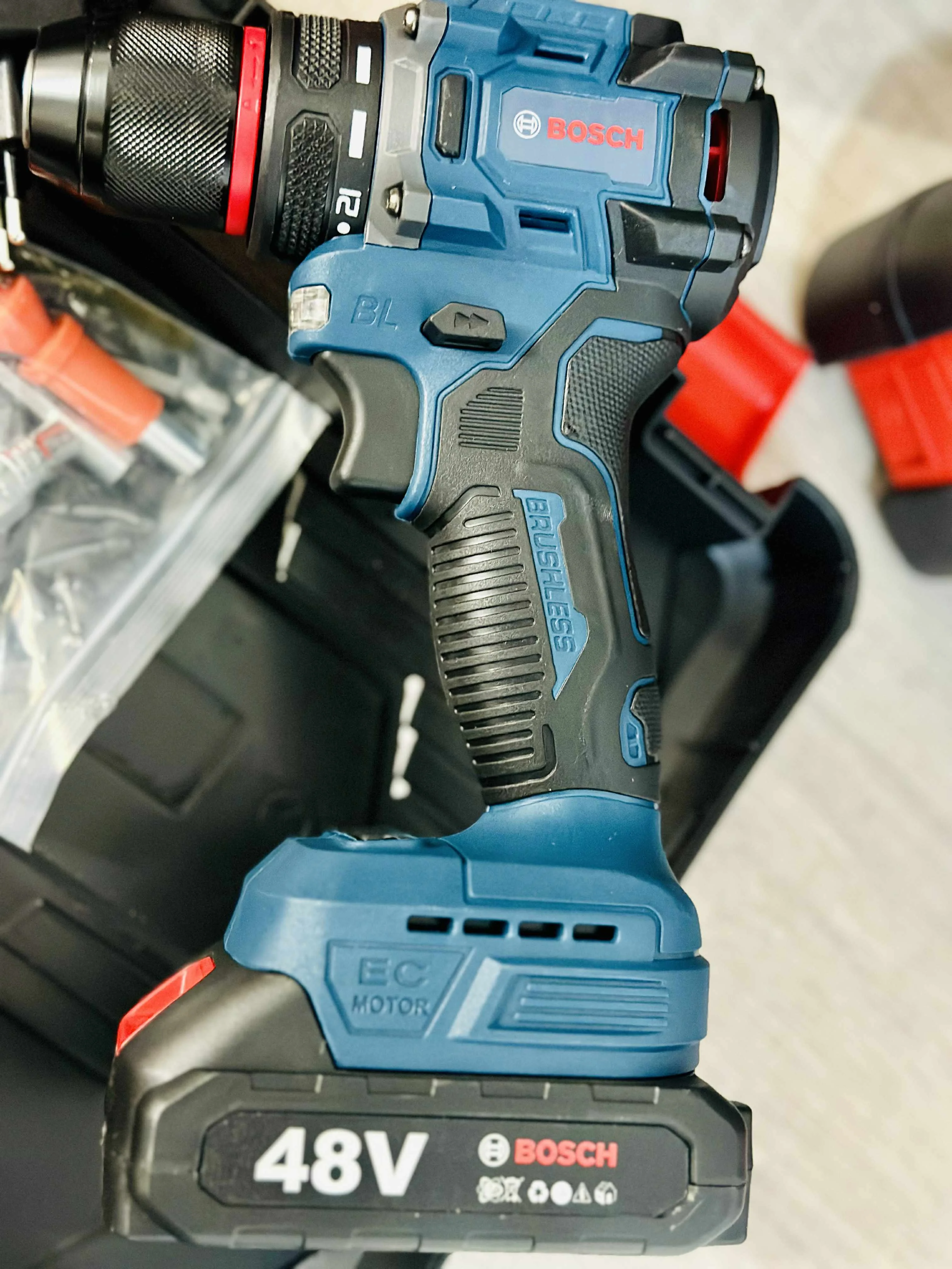 BOSCH  Brushless 159DT– Perceuse Sans Fil 48V (3 en 1)