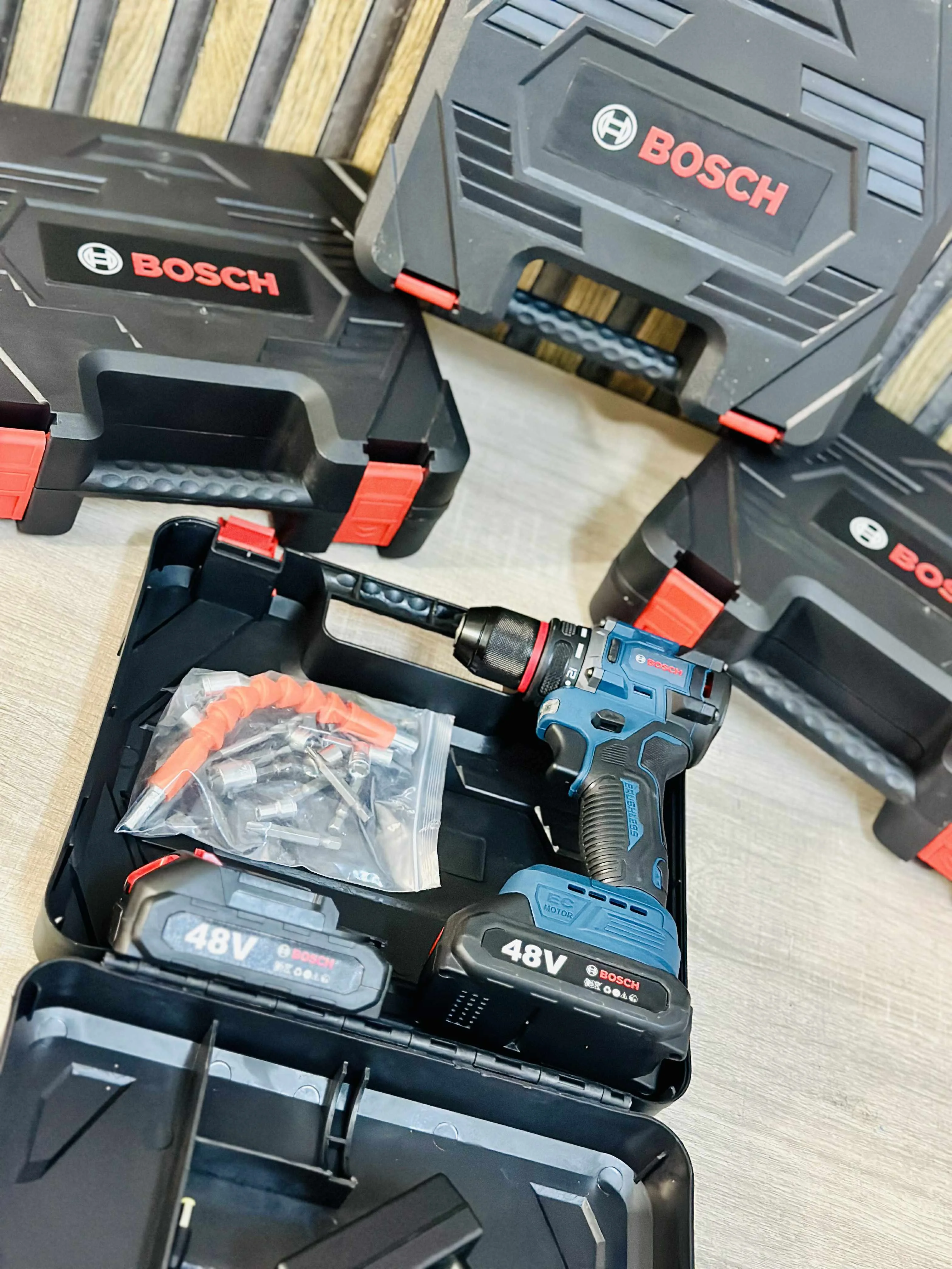 BOSCH  Brushless 159DT– Perceuse Sans Fil 48V (3 en 1)