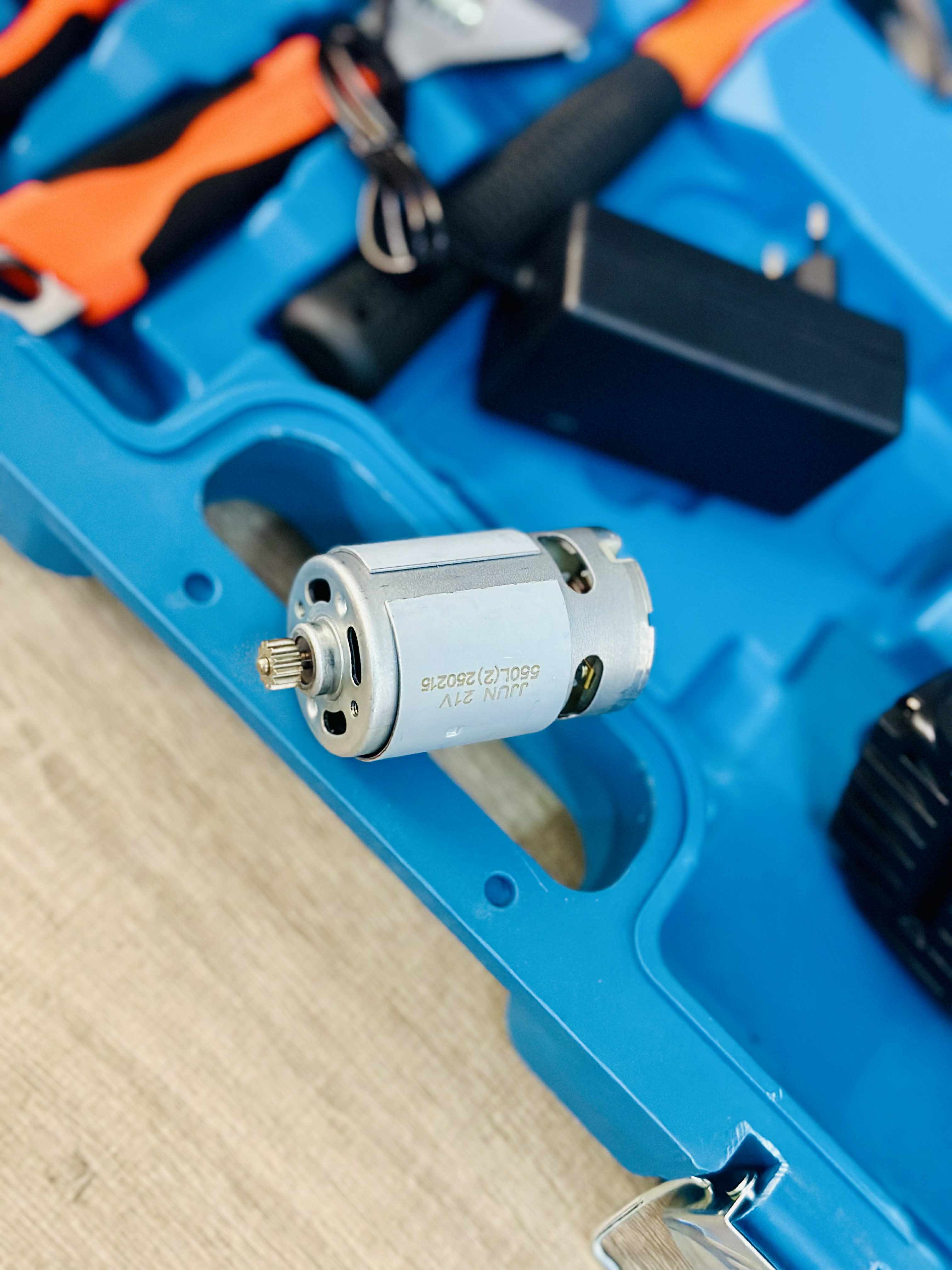 MAKITA Valise Complète 128 Pièces – Perceuse 36V