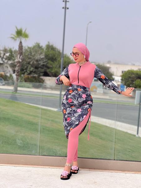 بوركيني صيفي للمحجبات و غير المحجبات