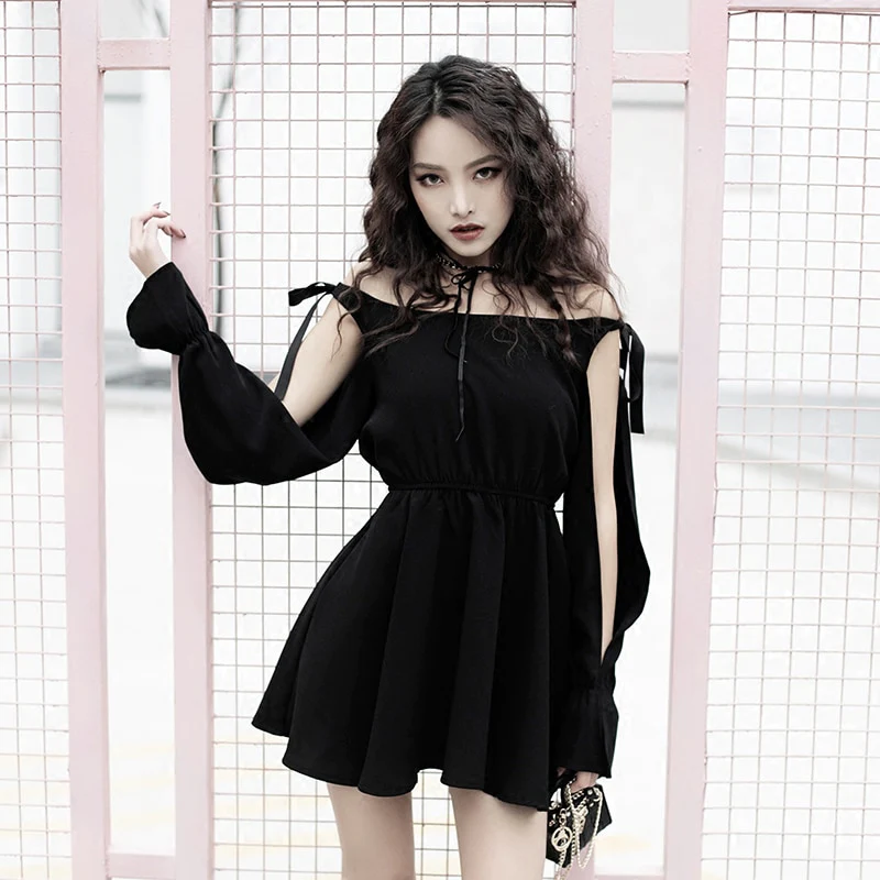 "MUCHA SORCERESS" OFF SHOULDER DRESS