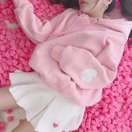 "HEART ON MY SLEEVE" HOODIE