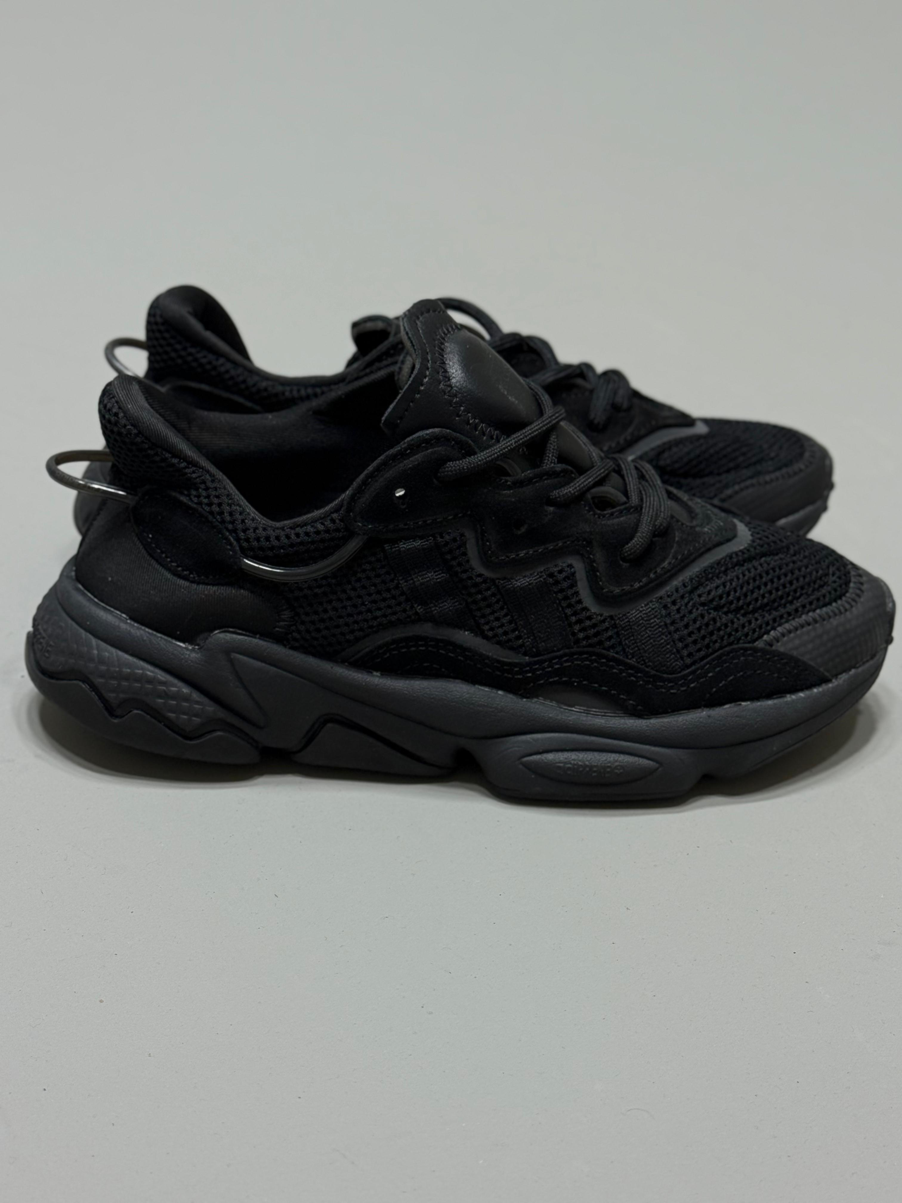adidas yezy 2025