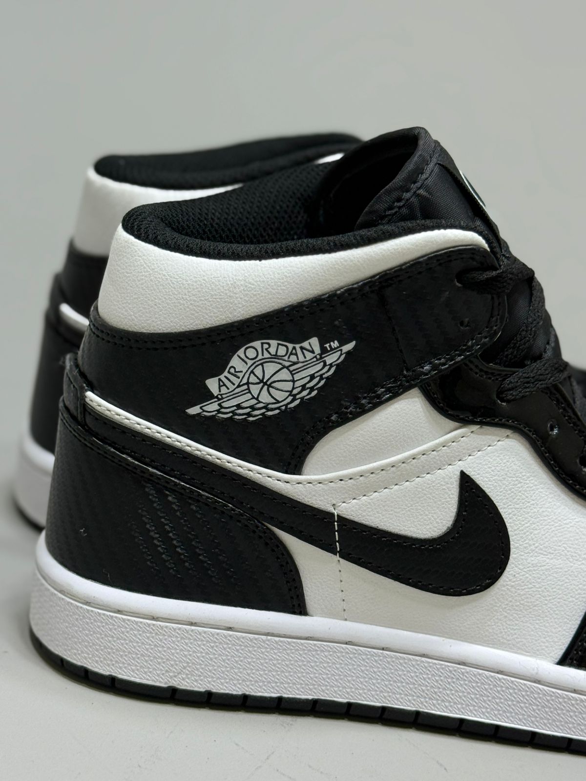 Nike Air Jordan 1 Retro High