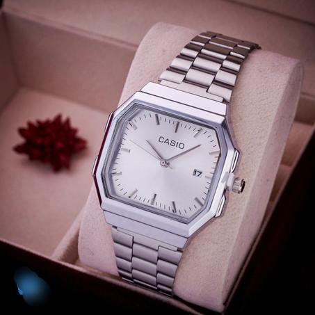 ساعة كازيو ميكس (نسائية و رجالية) مقاومة للماء