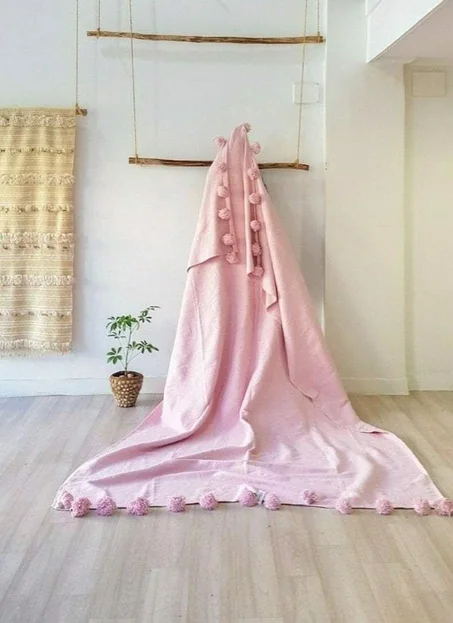Plaid à pompon Rose - Atlas Pureté