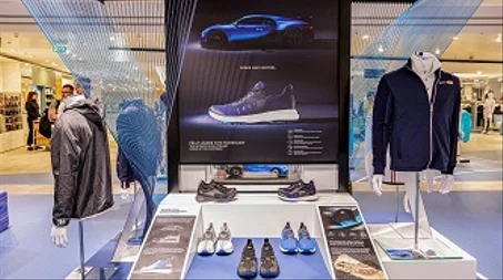 ملابس وأحذية  للكبار