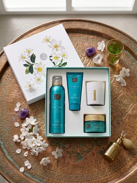 مجموعة هدايا ريتوالز "ذا ريتوال أوف كارما" للعناية بالجسم - 4 قطع (Rituals The Ritual of Karma Gift Set)