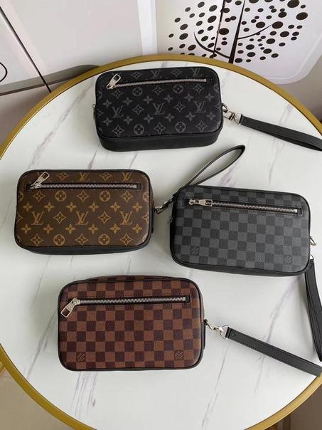 LOUIS VUITTON POCHETTE