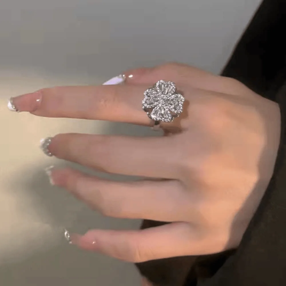 Bague Trèfle Rotative|خاتم الترافل القابل للدوران