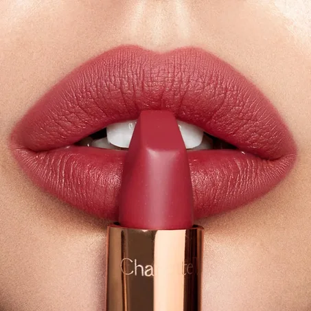 Charlotte Tilbury MATTE REVOLUTION M.I. KISS