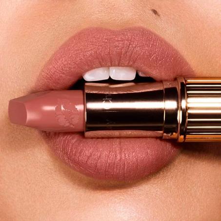 HOT LIPS SUPER CINDY Charlotte Tilbury