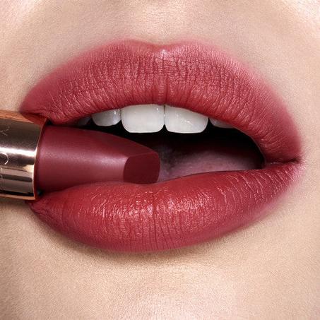 Charlotte Tilbury MATTE REVOLUTION WALK OF NO SHAME