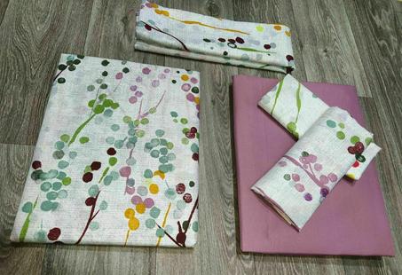 غطاء السرير مكون من 4 بياس