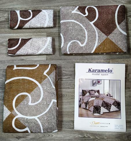 غطاء السرير مكون من 3 بياس