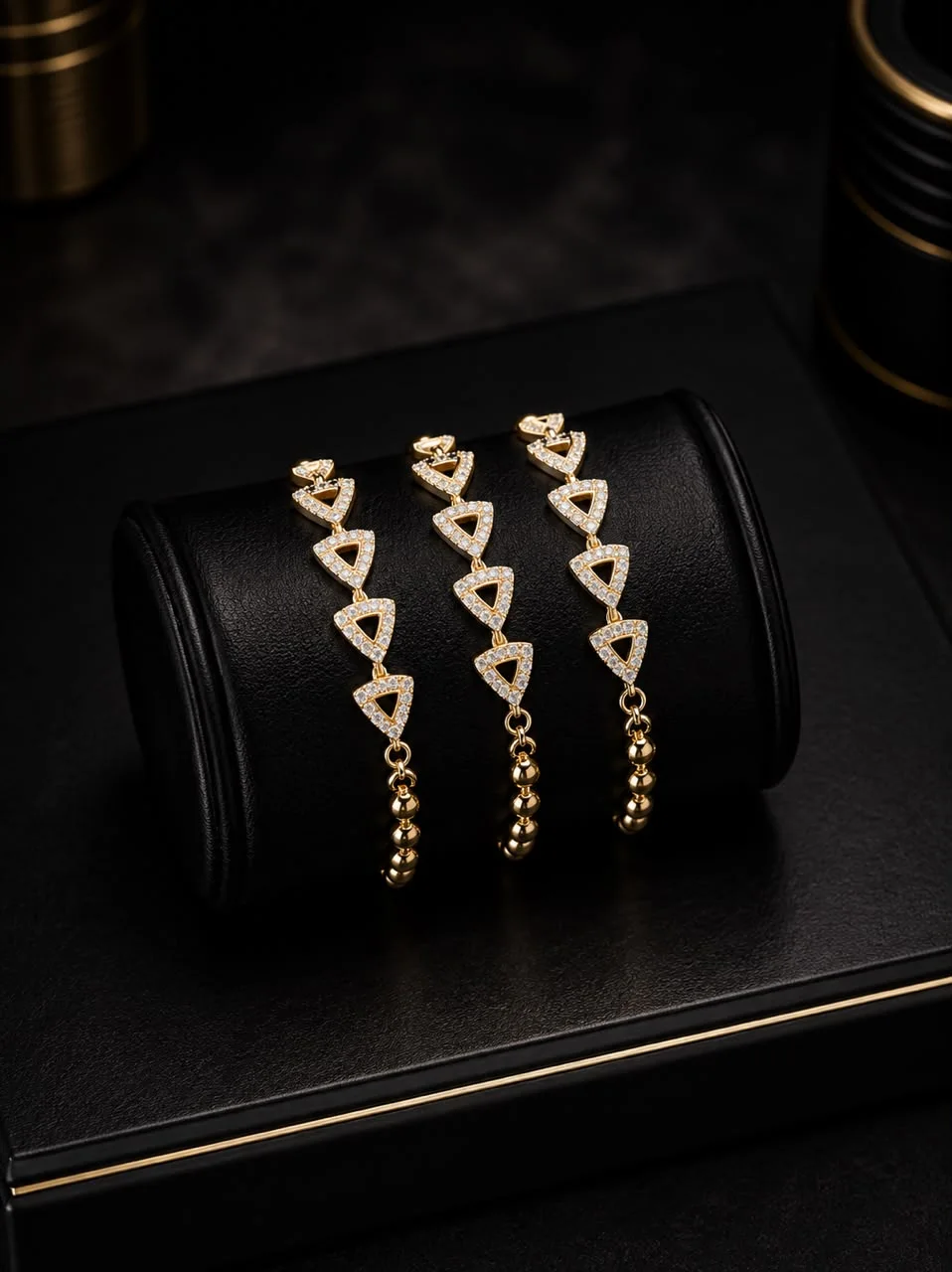 Bracelet Élégance Triangle Doré