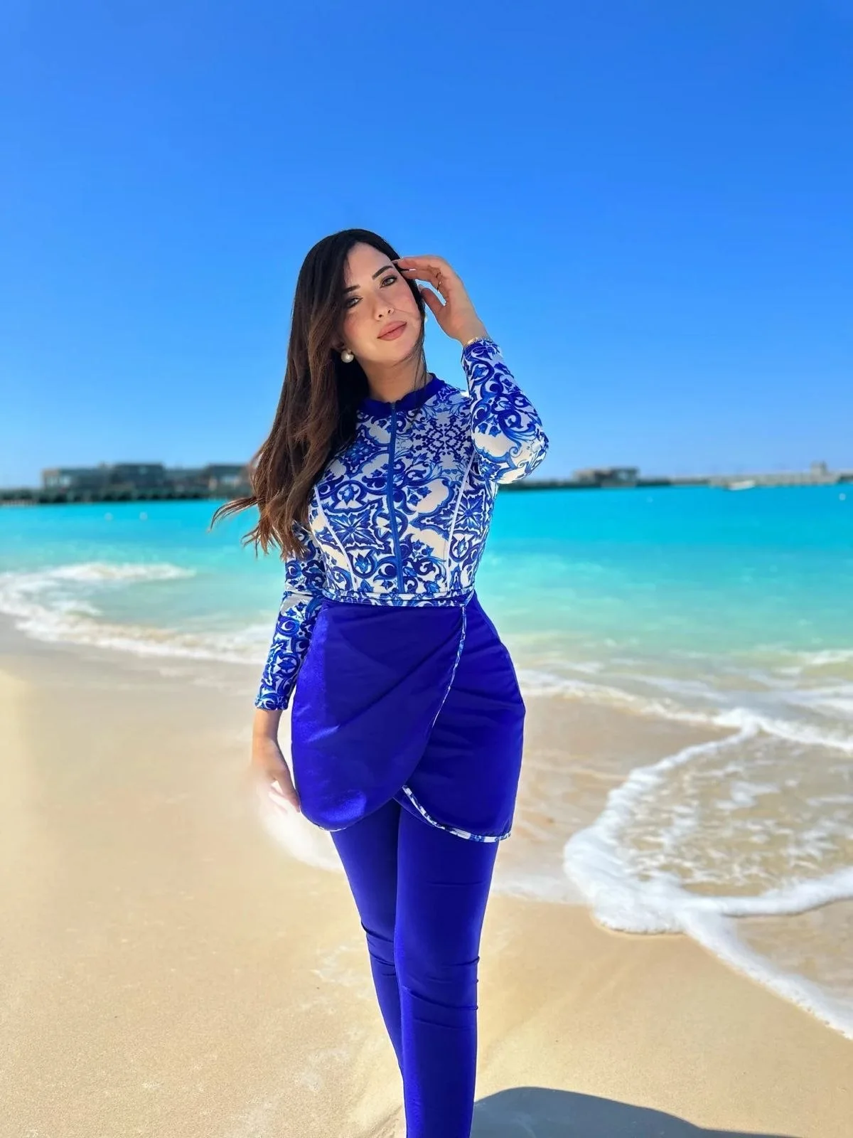 بوركيني نسائي 5 قطع – تصميم أنيق مع تنورة وغطاء خارجي موسلين