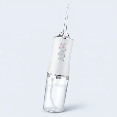 جهاز تنظيف الأسنان بالماء