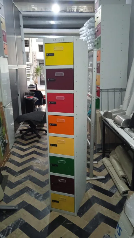 Casiers bureau ou vestiaires