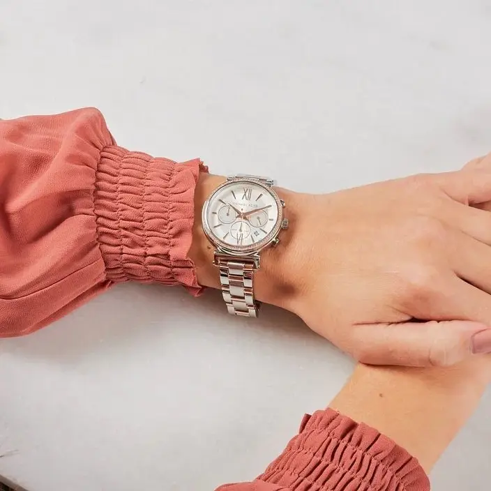 MICHAEL KORS