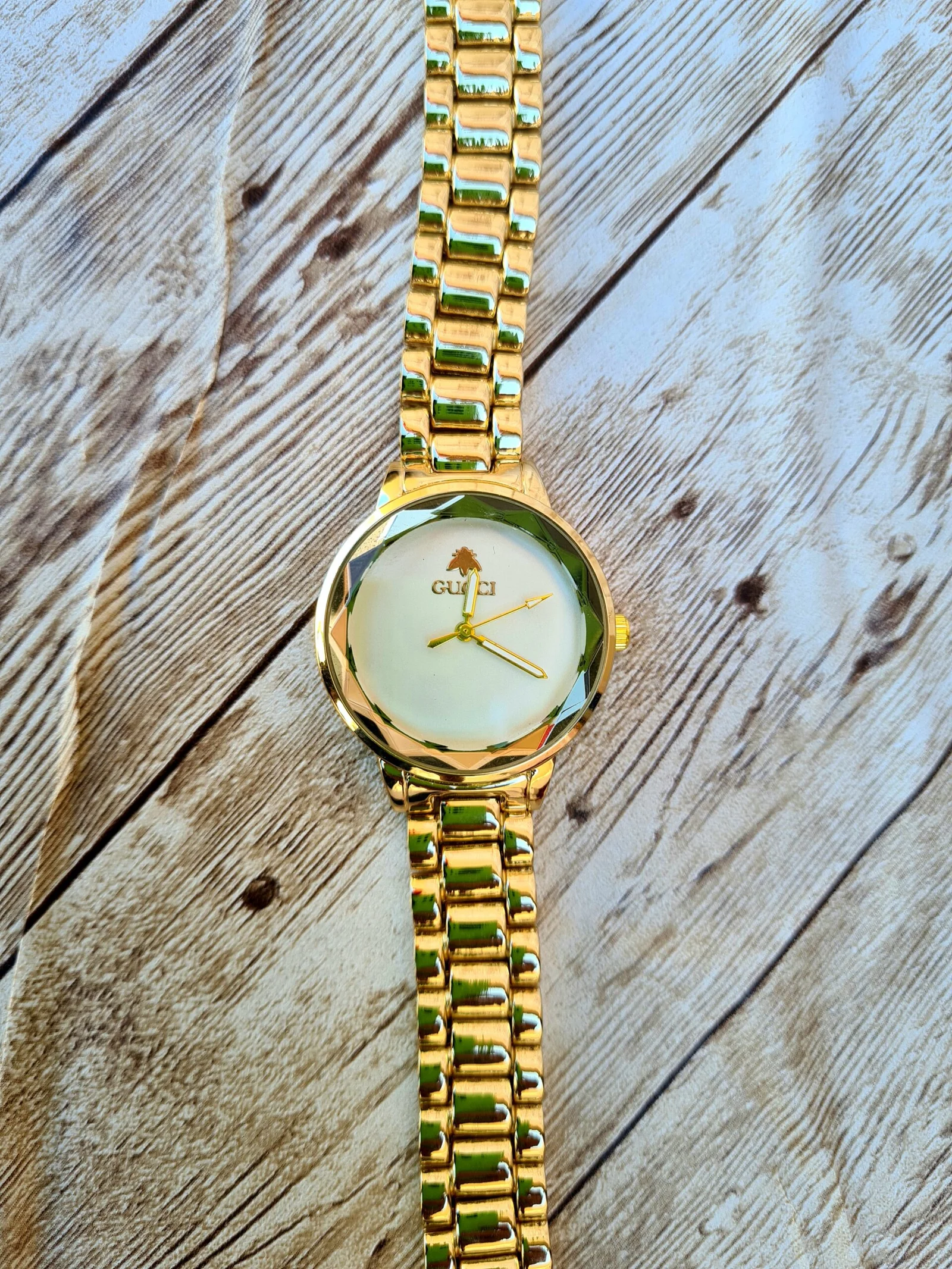 GUCCI