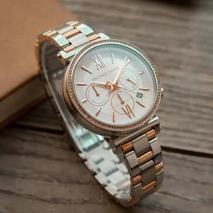 MICHAEL KORS