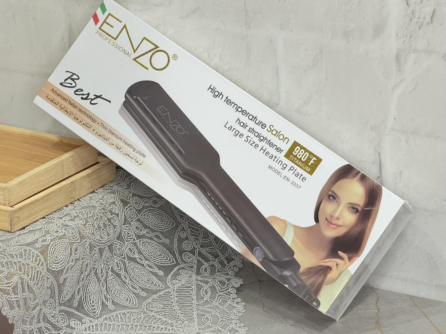 مكواة فرد الشعر الرقمية الاحترافية ENZO