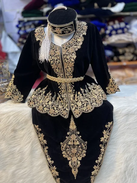 كراكو مطروز بالفتلة 😍