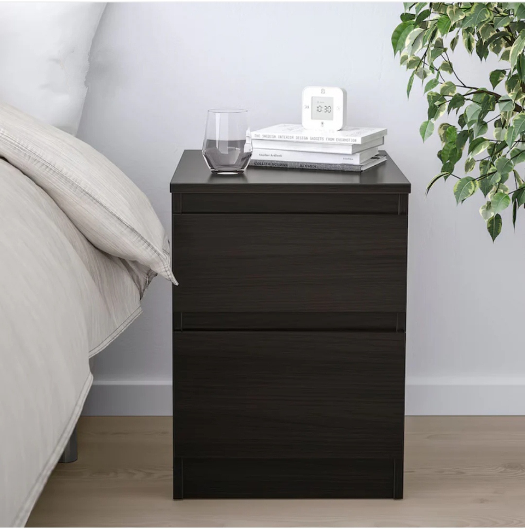 Table de nuite