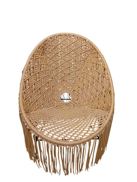 كرسي بيضوي مطروز بخيوط القيطان _تصميم يدوي فني بلمسة مغربية