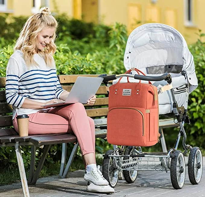 شنطه البيبي السرير - Portable bag bed