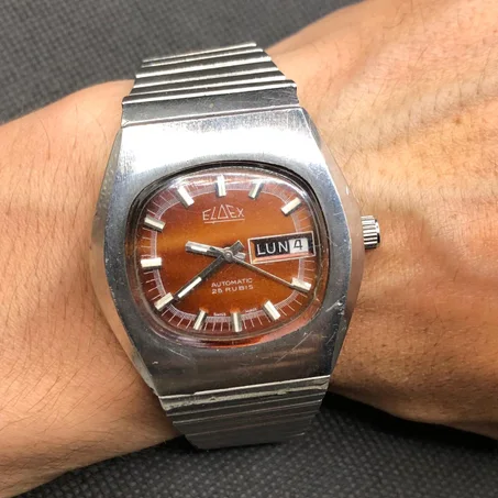 ساعة الديكس أصلية