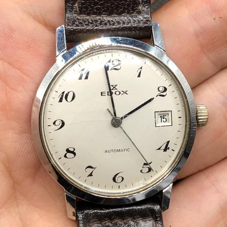 ساعة ايدوكس أصلية