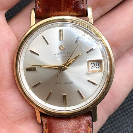 ساعة سيرتينا أصلية