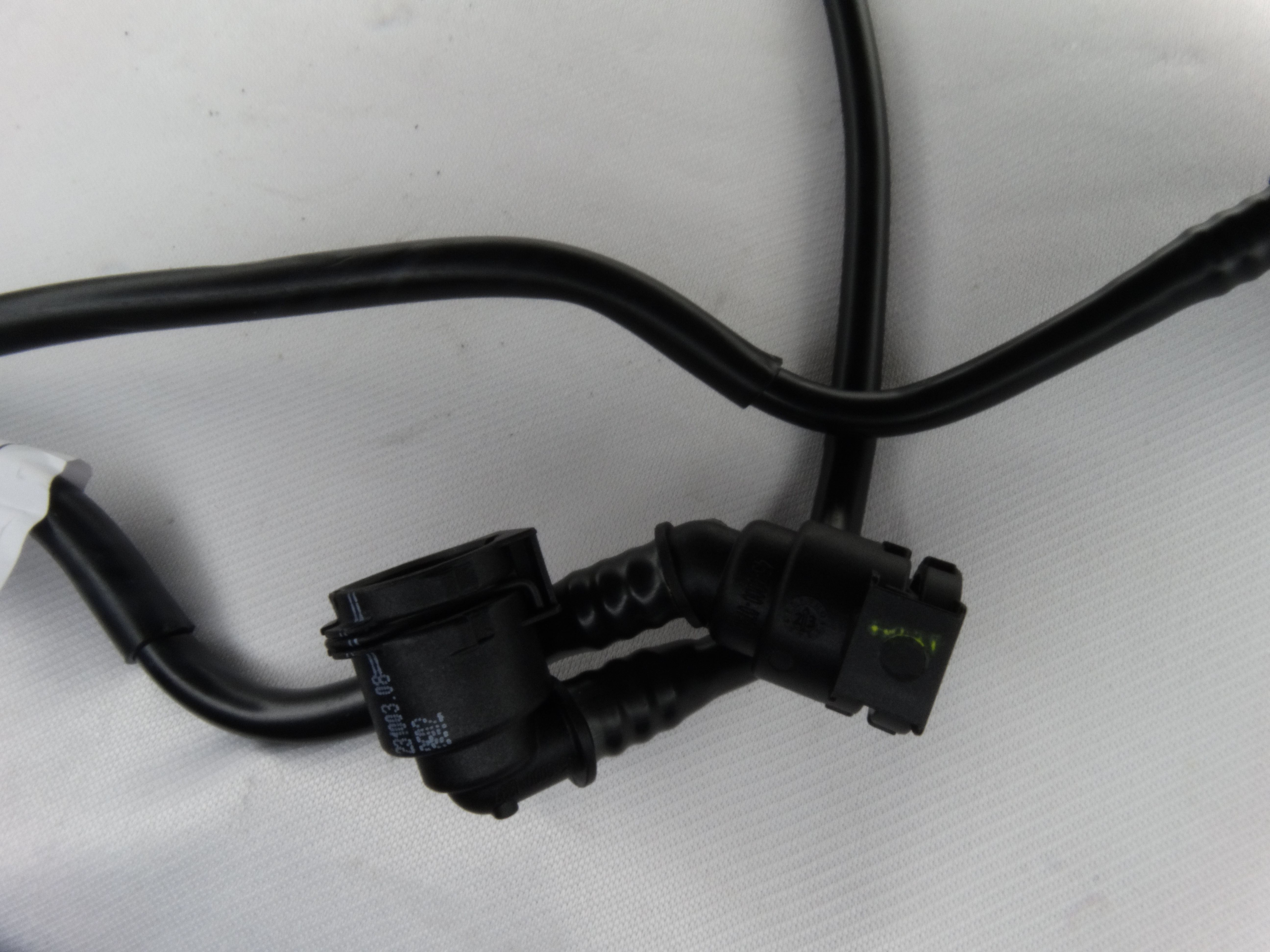 TUYAU DE RETEUR  DEAU F20 F30