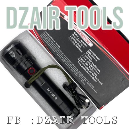 مصباح يدوي متعدد الإستعمالات شديد السطوع