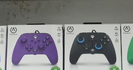 🖲️🕹️MANETTE 🕹️🖲️ 💯💯💯💯COMPATIBLE 💯💯💯💯 ✅XBOX ONE ✅XBOX ONE S ✅XBOX SÉRIE S SÉRIE X PRIX 💰9200 DA التوصيل متوفر 58 ولاية 🚛📭