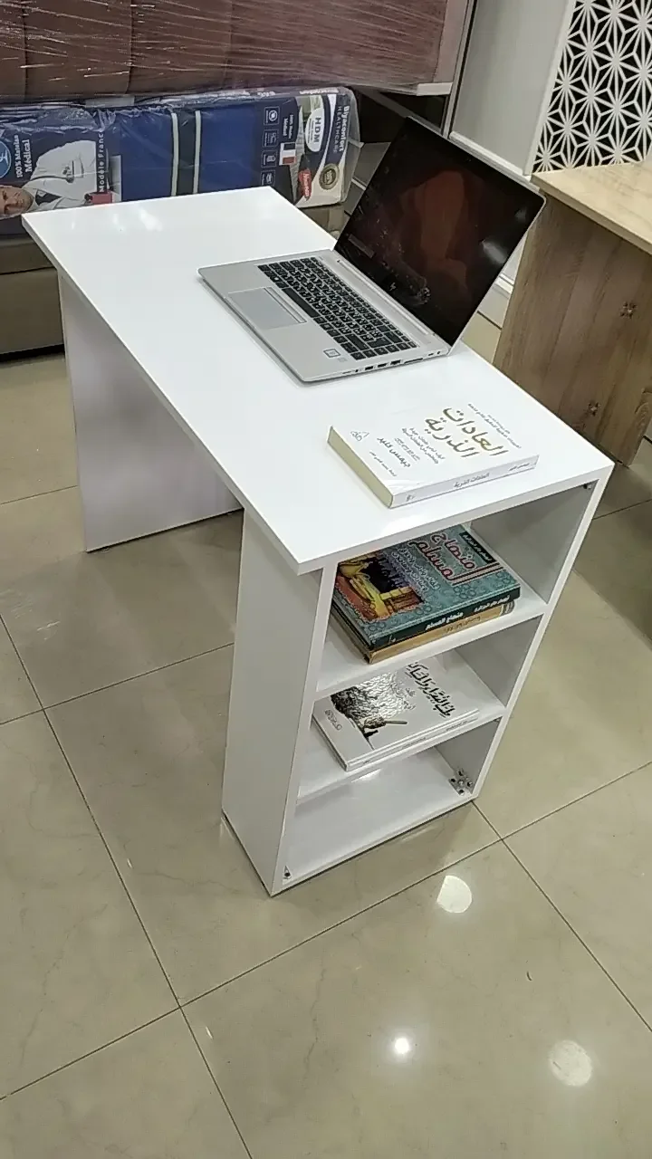 مكتب الرفوف الجانبية