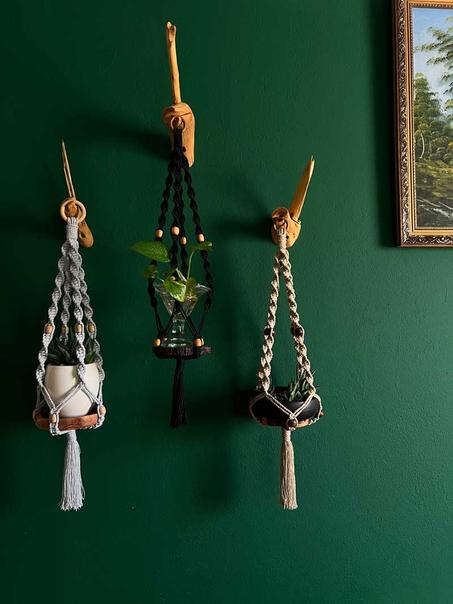 3 support en bois et 3 macrame