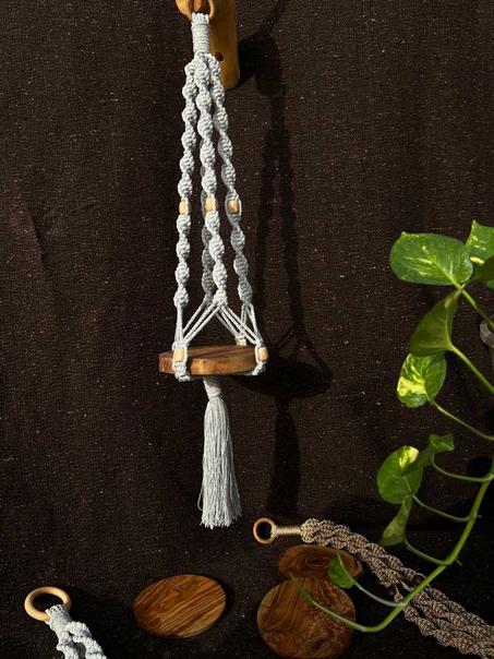 Gris🌫️ macrame  avec plaque en bois et support gratuit